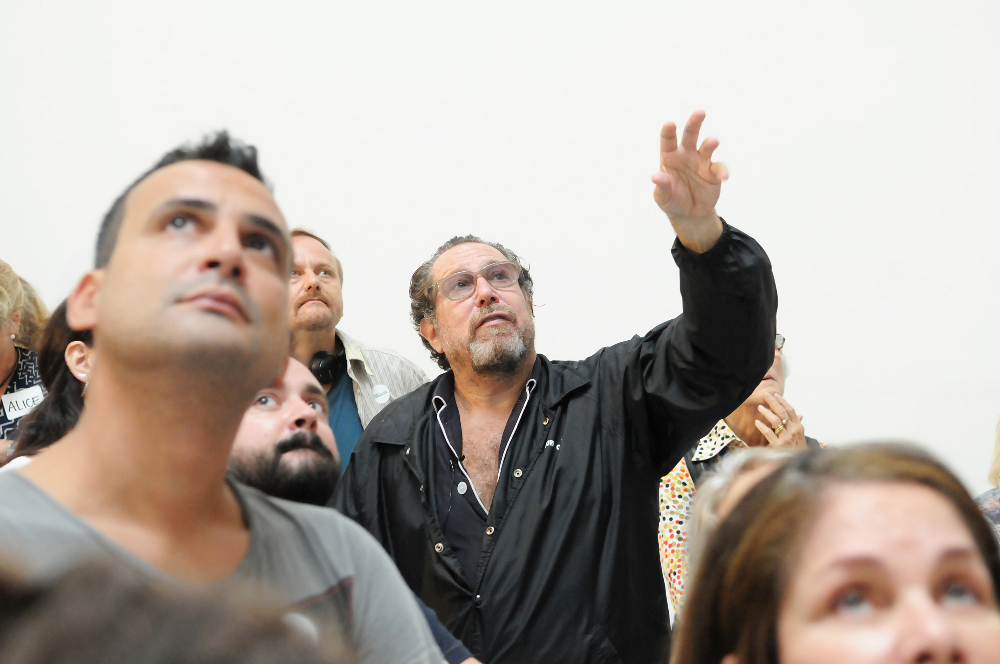 Julian Schnabel giving a tour