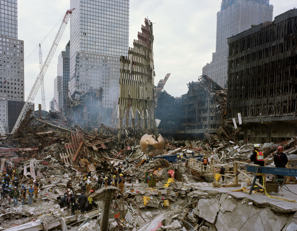Joel Meyerowitz, Rescue Workers on the Plaza, New York City, 2001 Chromogenic print mounted on plexiglass. Collection NSU Art Museum Fort Lauderdale; Gift of Joel Meyerowitz ©Joel Meyerowitz, Courtesy Howard Greenberg Gallery.